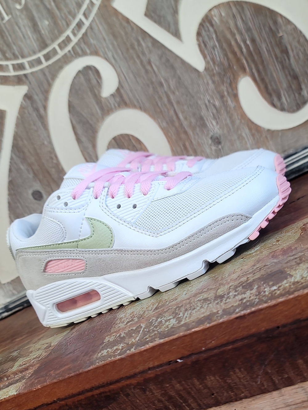 Nike Wmns Air Max 90 " White/Light Olive/Pink" Wmns 7, Good Cond. Fast Shipping
